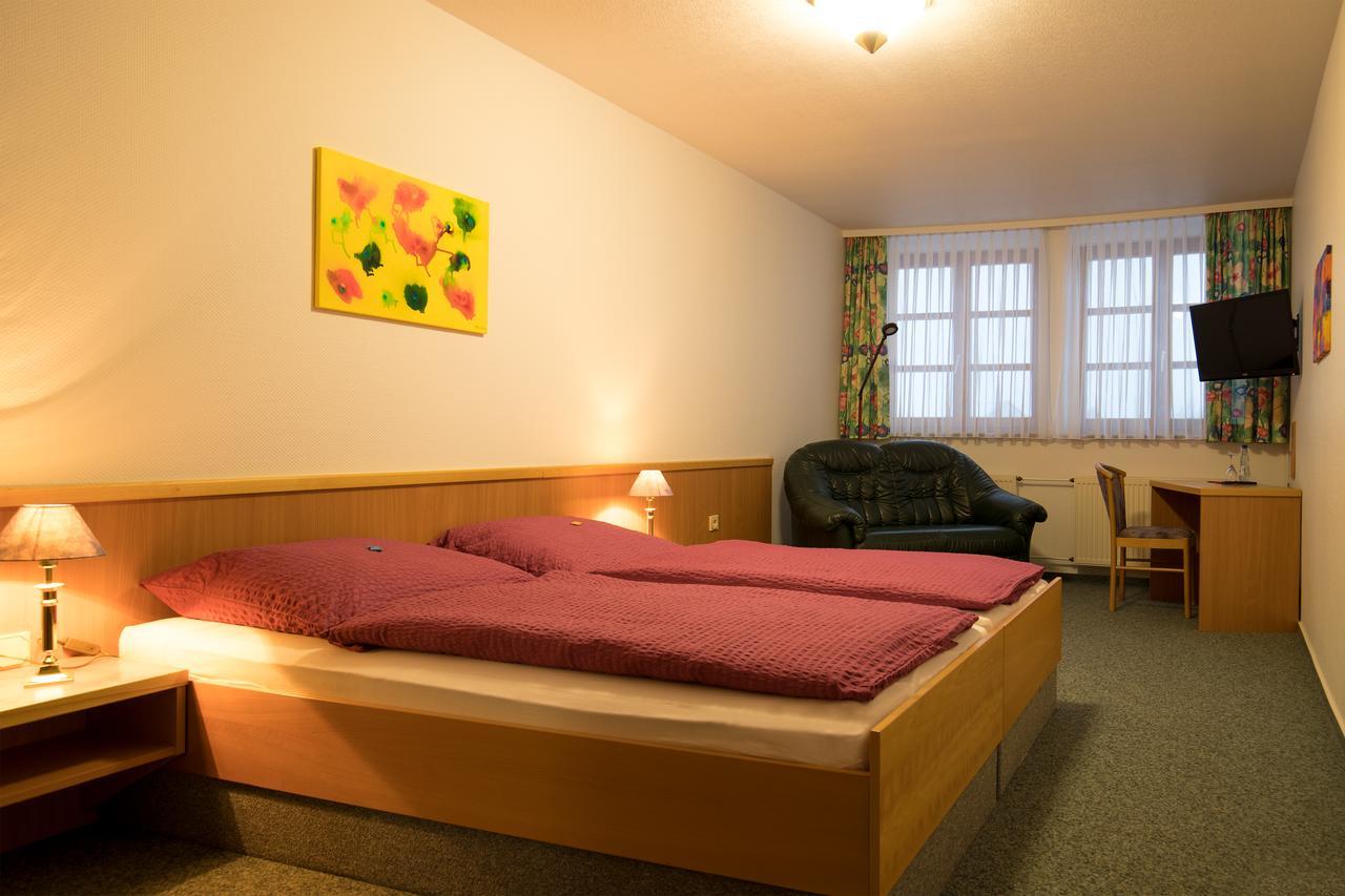 Hotel Alt Oesselse Зарщед Екстериор снимка